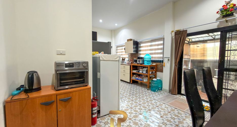 À vendre 3 chambres maison à Sattahip, Chonburi