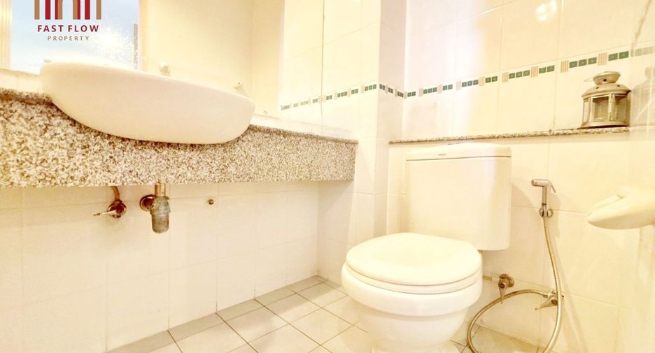 À vendre 1 chambre condo à Huai Khwang, Bangkok
