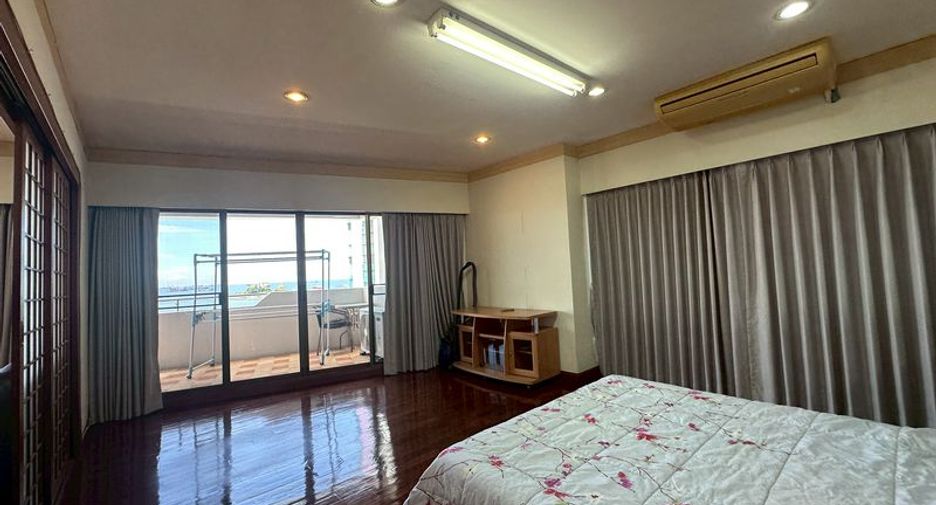 For rent 2 bedrooms condo in Si Racha, Chonburi