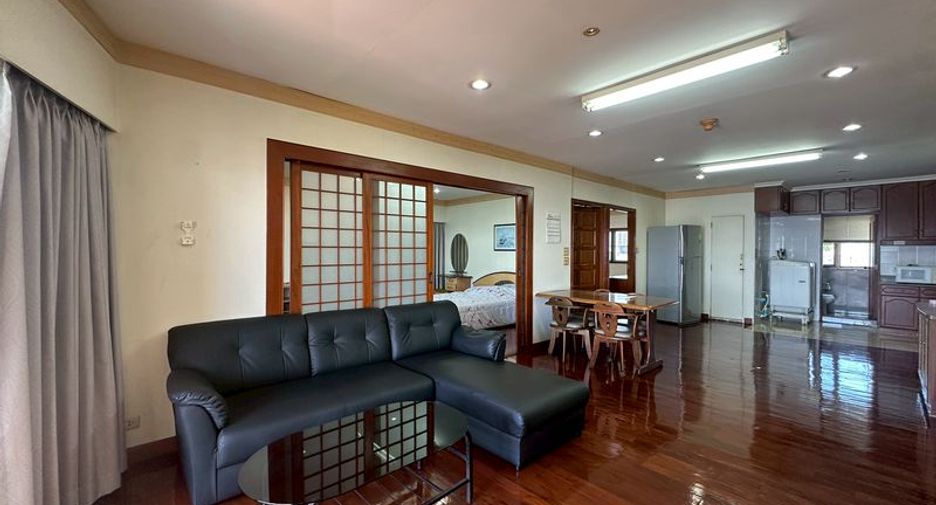 For rent 2 bedrooms condo in Si Racha, Chonburi