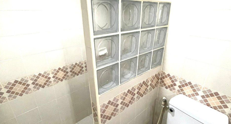 For sale studio condo in Bang Lamung, Chonburi