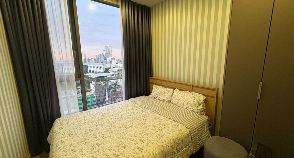 For rent 2 bedrooms condo in Watthana, Bangkok