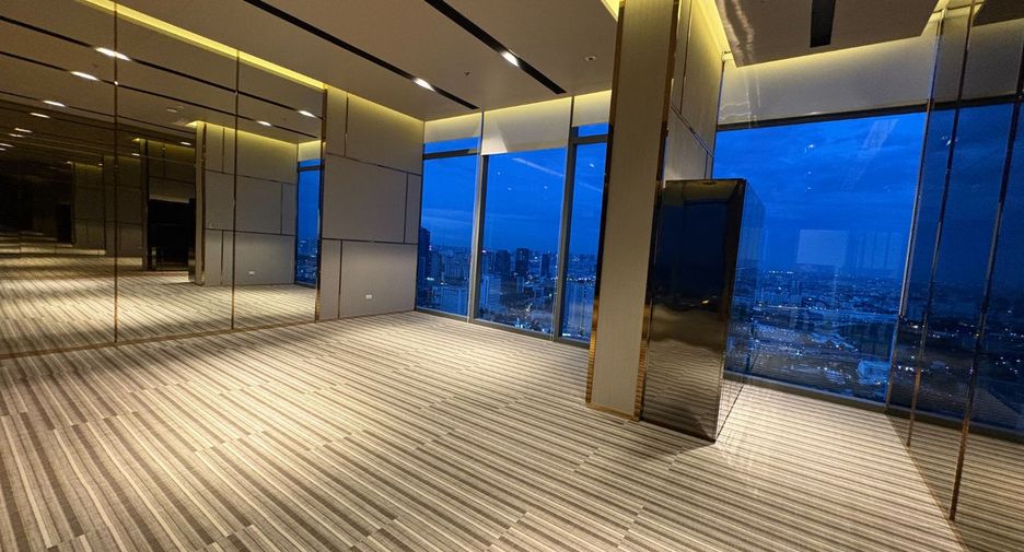 For rent 2 bedrooms condo in Watthana, Bangkok