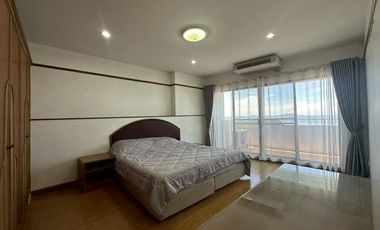 For rent 2 bedrooms condo in Si Racha, Chonburi