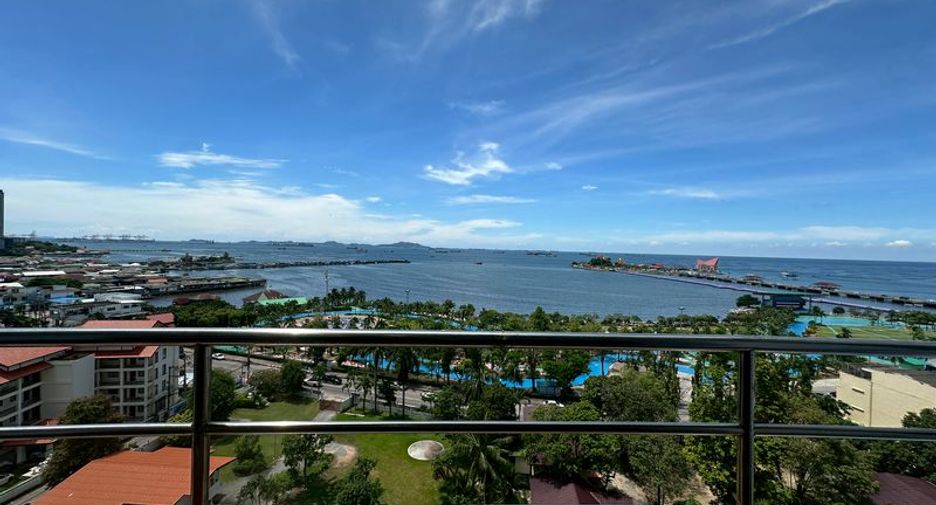 For rent 2 bedrooms condo in Si Racha, Chonburi