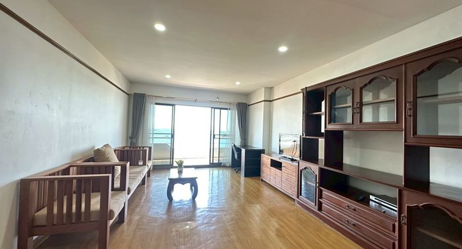 For rent 2 bedrooms condo in Si Racha, Chonburi