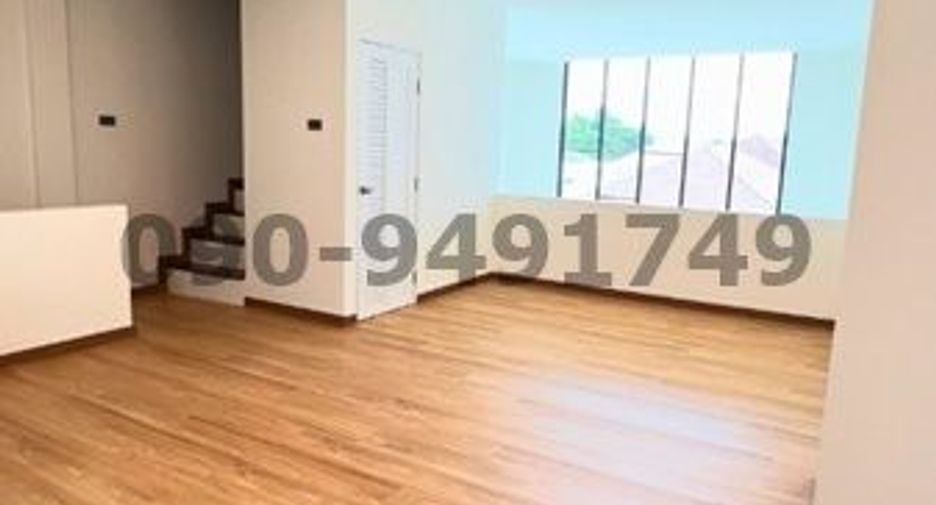 For rent 2 bedrooms house in Bang Kapi, Bangkok