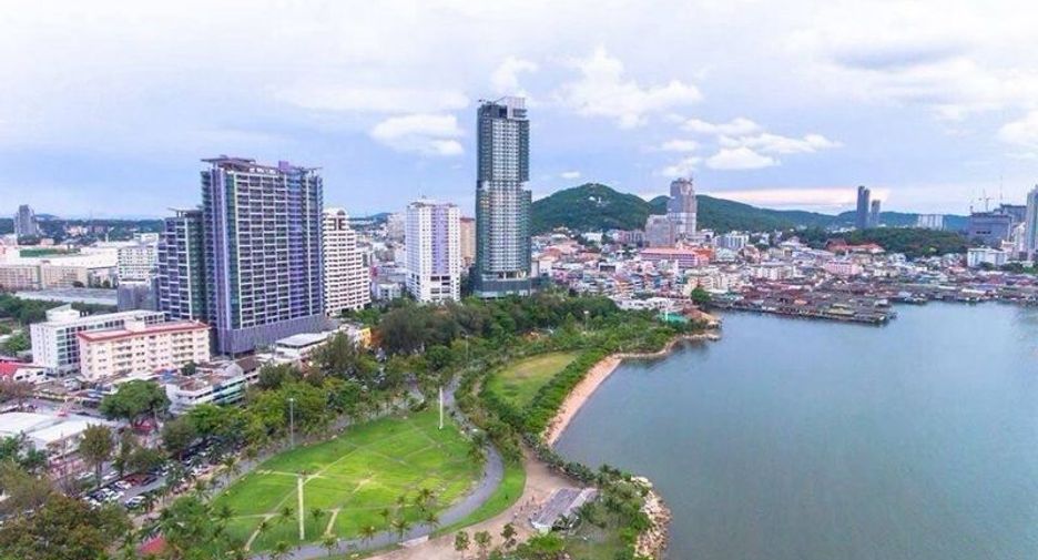 For rent and for sale 1 bed condo in Si Racha, Chonburi