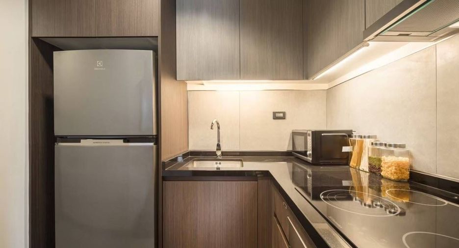 Condo en alquiler de 2 habitaciones en Khlong Toei, Bangkok