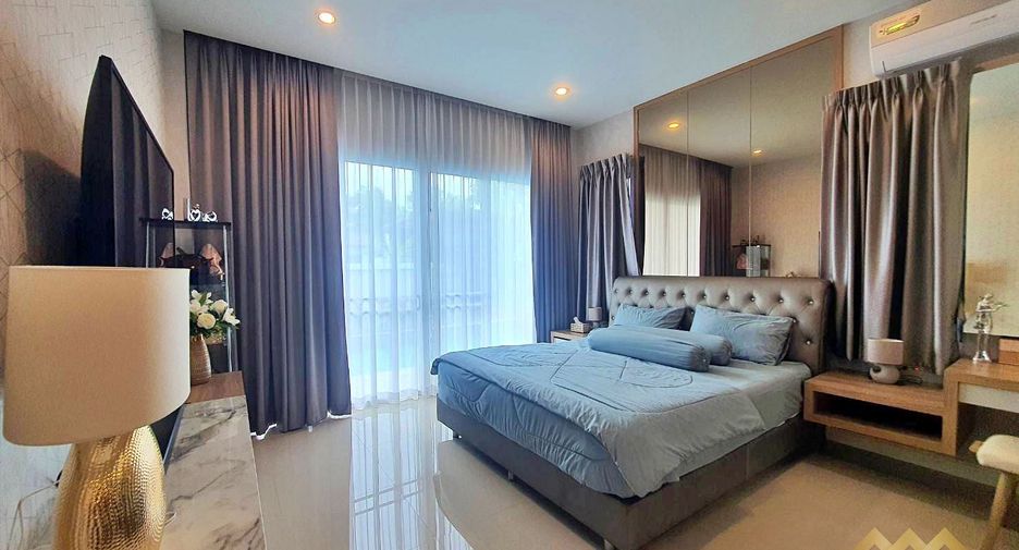 Casa en alquiler de 3 habitaciones en Bang Lamung, Chonburi