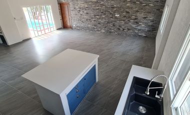 For sale 3 bedrooms villa in Mueang Chiang Rai, Chiang Rai