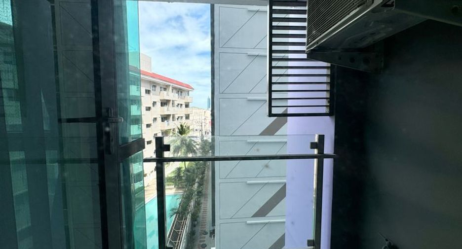 For rent and for sale 1 bed condo in Si Racha, Chonburi