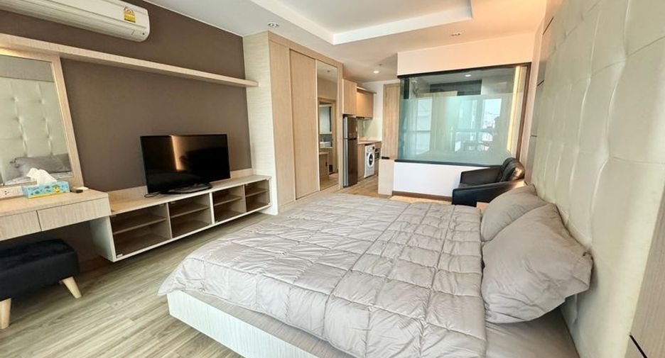 For rent and for sale 1 bed condo in Si Racha, Chonburi