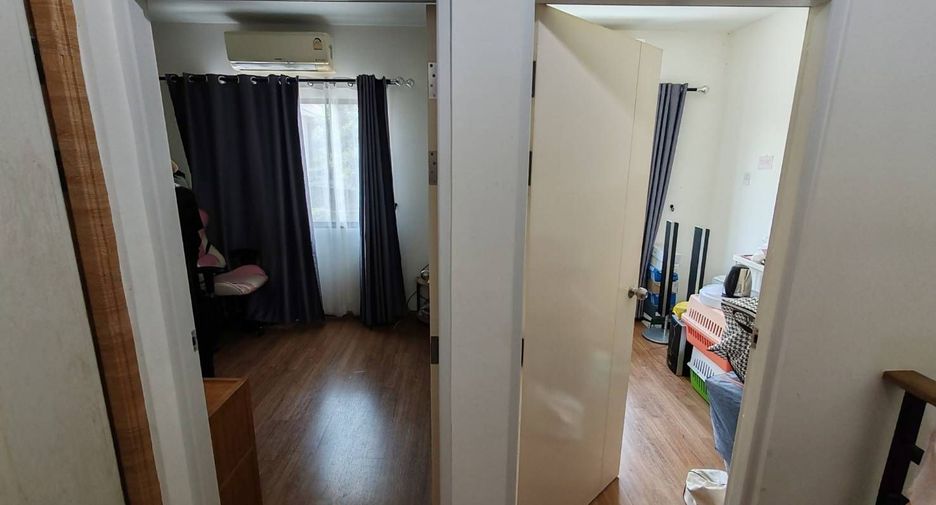 For sale 3 ベッドルーム townhouse in Pak Kret, Nonthaburi