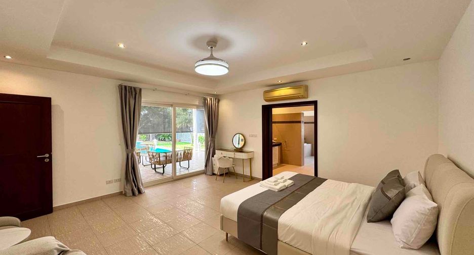 For rent 4 bedrooms villa in Bang Lamung, Chonburi