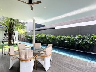 出售 5 卧室 独立屋 在 Huai Khwang, 曼谷