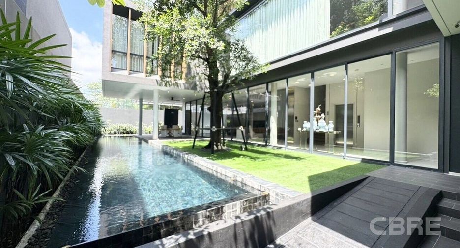 Casa en venta de 5 habitaciones en Huai Khwang, Bangkok