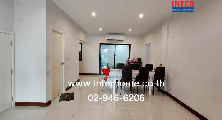For sale 3 bedrooms townhouse in Bang Phli, Samut Prakan