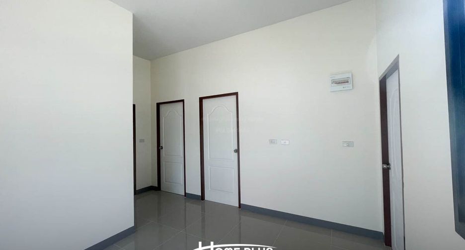For sale 3 bedrooms house in Phanom Sarakham, Chachoengsao