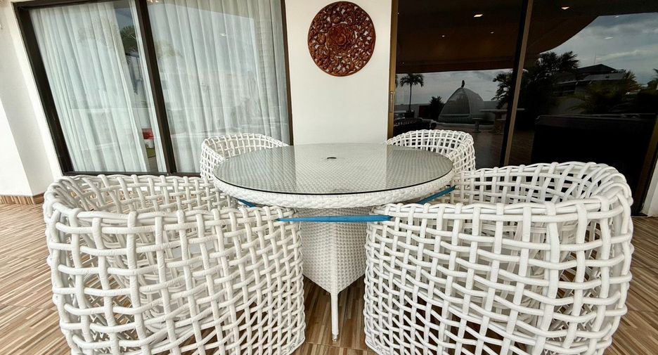 For sale 2 bedrooms condo in Bang Lamung, Chonburi