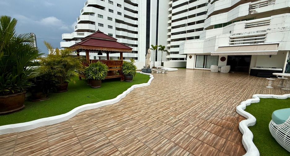For sale 2 bedrooms condo in Bang Lamung, Chonburi
