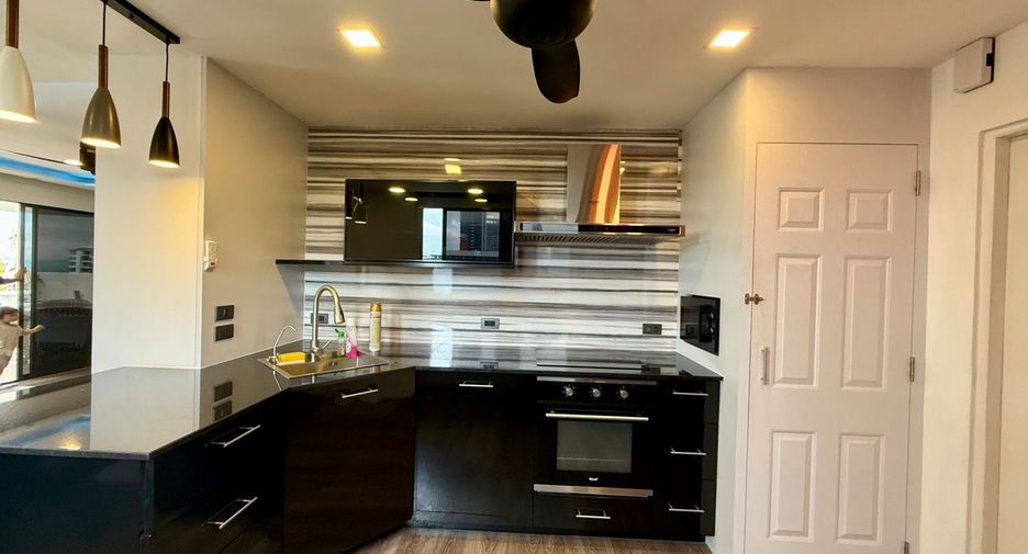 For sale 2 bedrooms condo in Bang Lamung, Chonburi