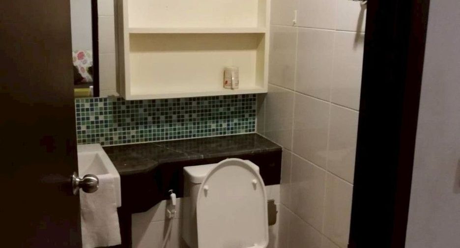 À vendre 1 chambre condo à Huai Khwang, Bangkok