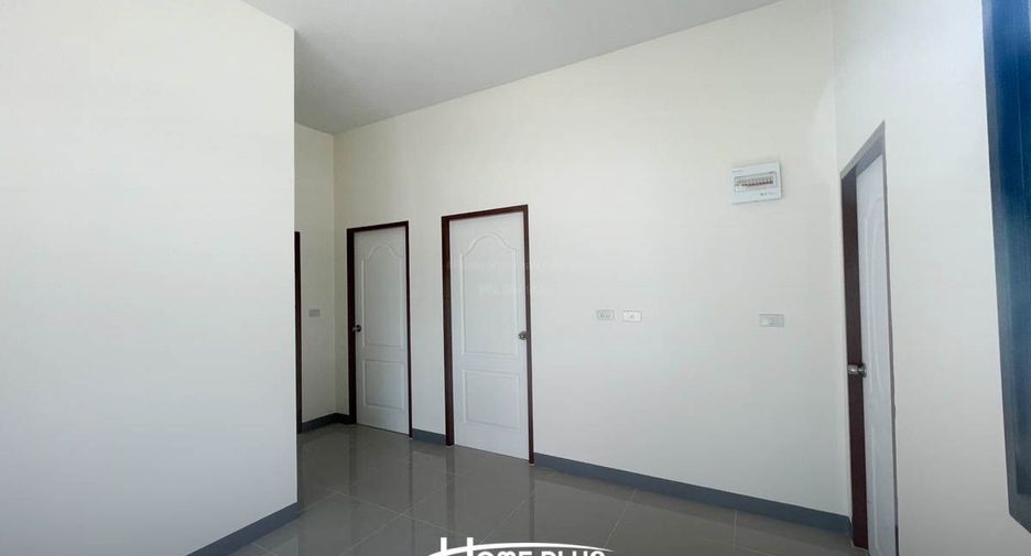 For sale 3 bedrooms house in Phanom Sarakham, Chachoengsao