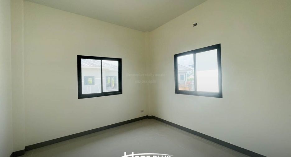 For sale 3 bedrooms house in Phanom Sarakham, Chachoengsao