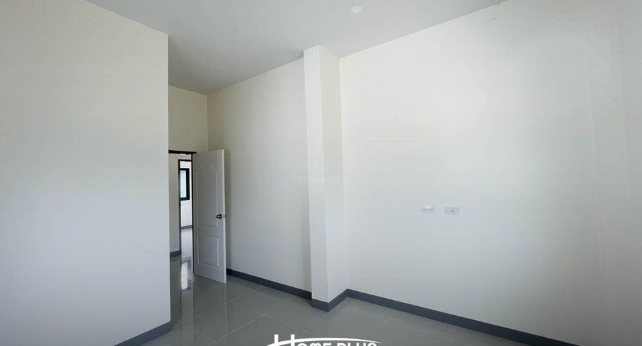 For sale 3 bedrooms house in Phanom Sarakham, Chachoengsao