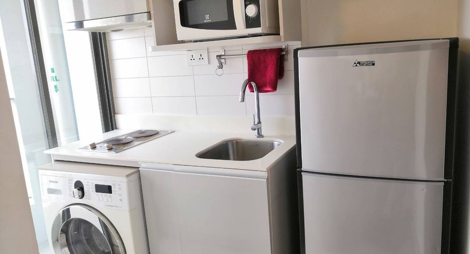 À vendre 1 chambre condo à Phra Khanong, Bangkok