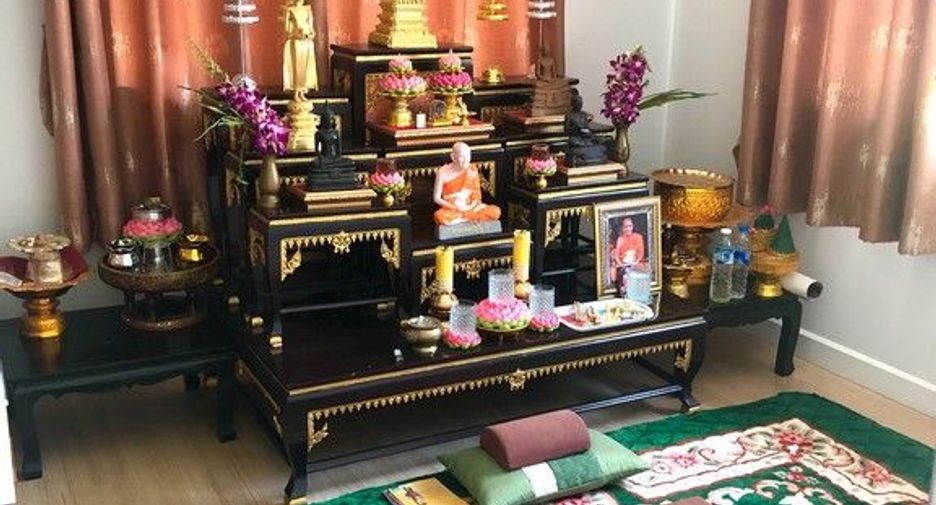 For sale 3 ベッドルーム house in Bang Khun Thian, Bangkok