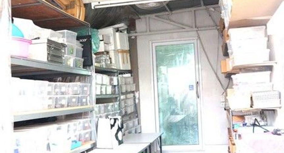 For sale 3 ベッドルーム house in Bang Khun Thian, Bangkok