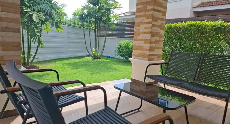 For rent 3 bedrooms house in San Kamphaeng, Chiang Mai
