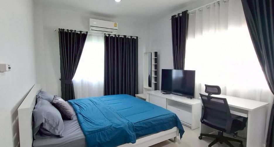For rent 3 bedrooms house in San Kamphaeng, Chiang Mai