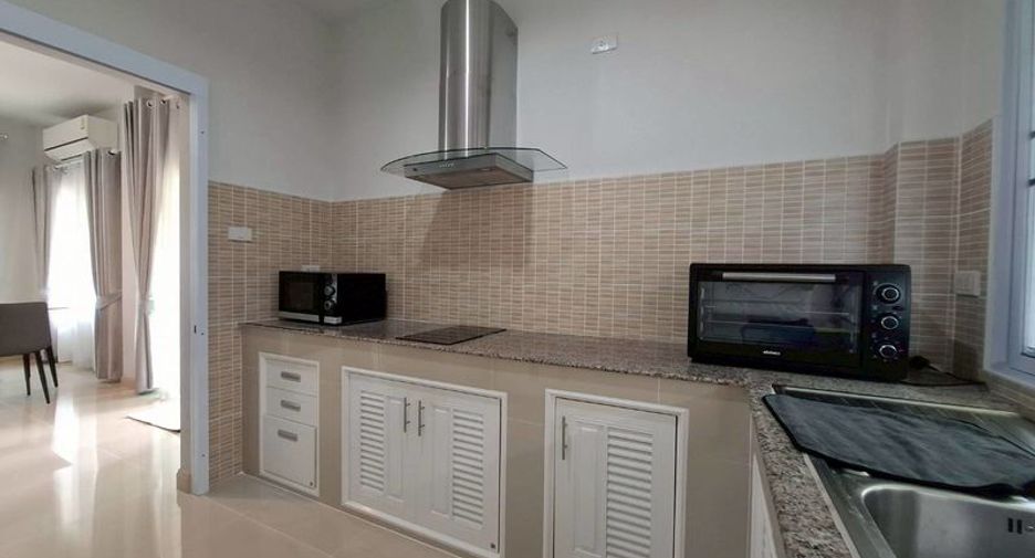For rent 3 bedrooms house in San Kamphaeng, Chiang Mai