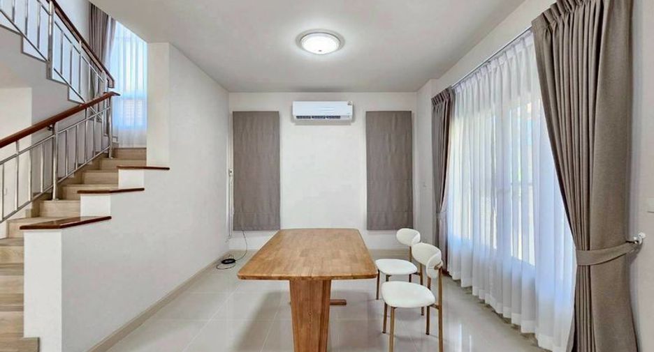For rent 3 bedrooms house in San Sai, Chiang Mai