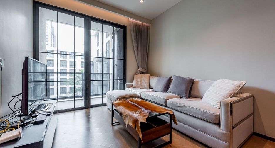 For rent 2 bedrooms condo in Watthana, Bangkok