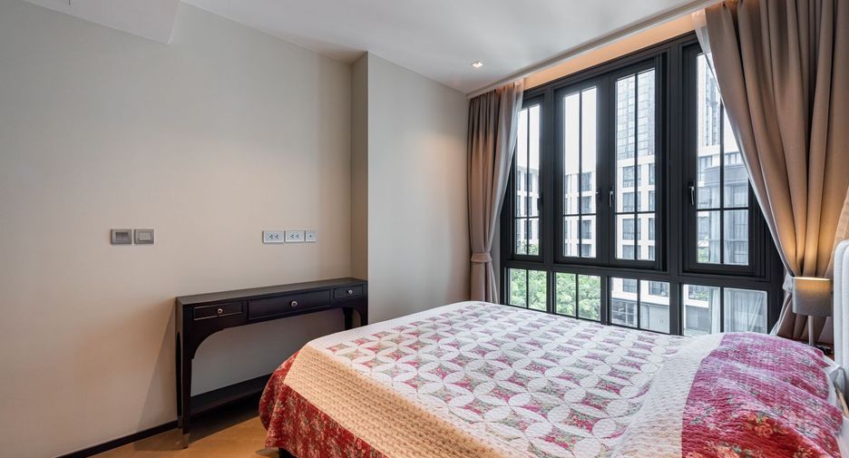 For rent 2 bedrooms condo in Watthana, Bangkok