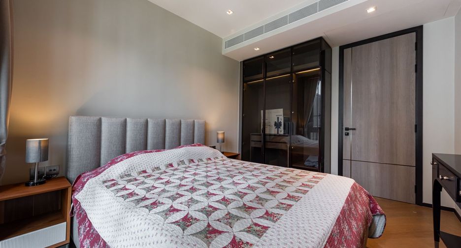 For rent 2 bedrooms condo in Watthana, Bangkok