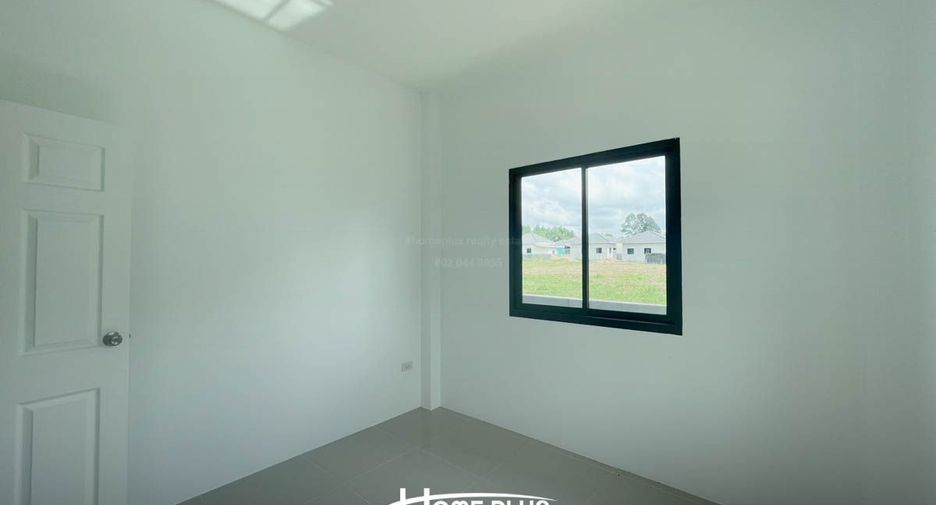 For sale 3 bedrooms house in Phanom Sarakham, Chachoengsao