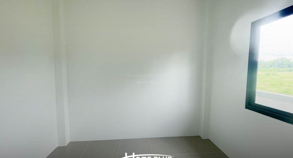 For sale 3 bedrooms house in Phanom Sarakham, Chachoengsao