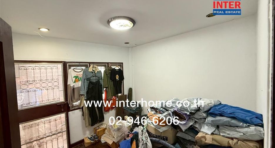 For sale 2 bedrooms townhouse in Min Buri, Bangkok