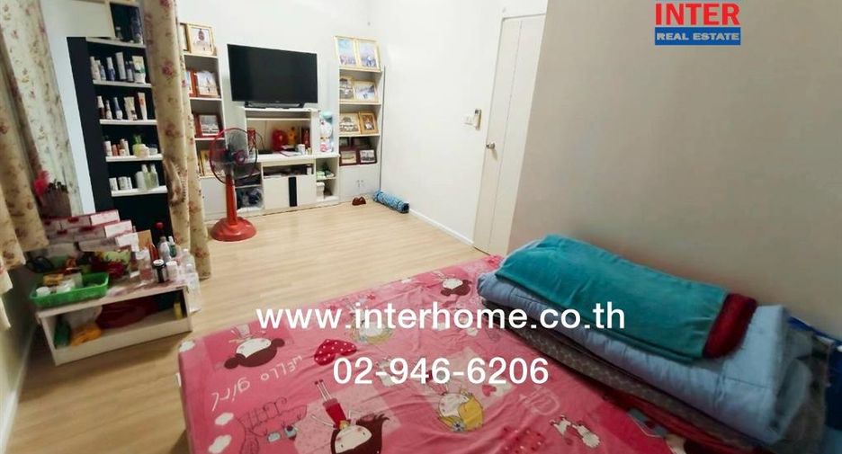 Reihenhaus zum Kauf mit 3 Zimmer in Phra Pradaeng, Samut Prakan