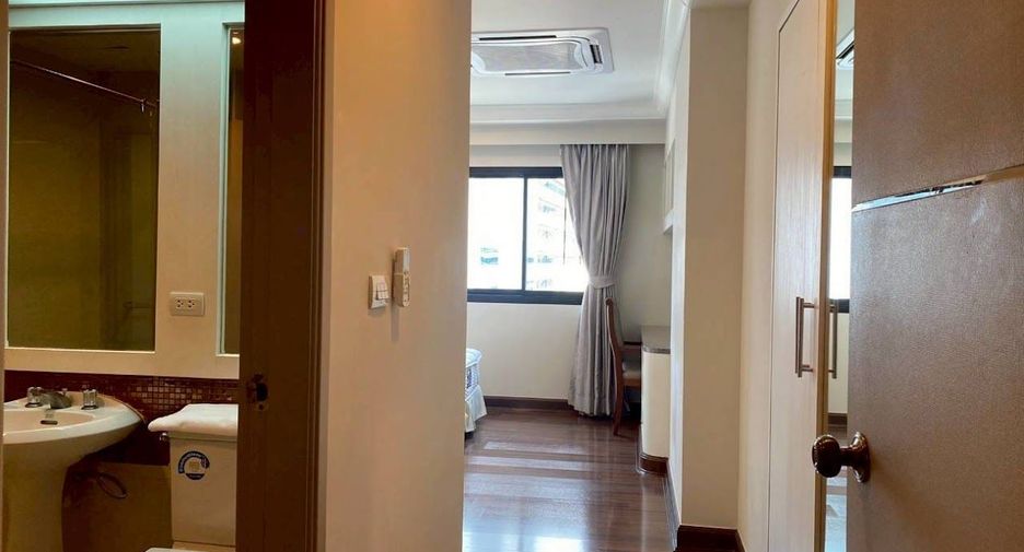For rent 3 ベッドルーム condo in Watthana, Bangkok