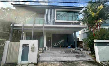 For rent 3 bedrooms house in Bang Kapi, Bangkok