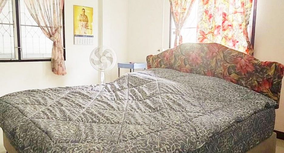 À vendre 3 chambres maison à Si Racha, Chonburi