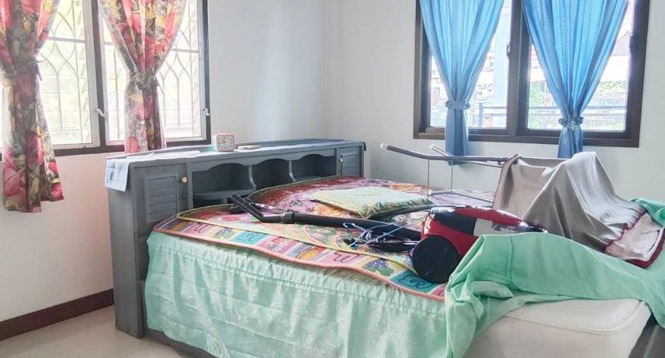 À vendre 3 chambres maison à Si Racha, Chonburi