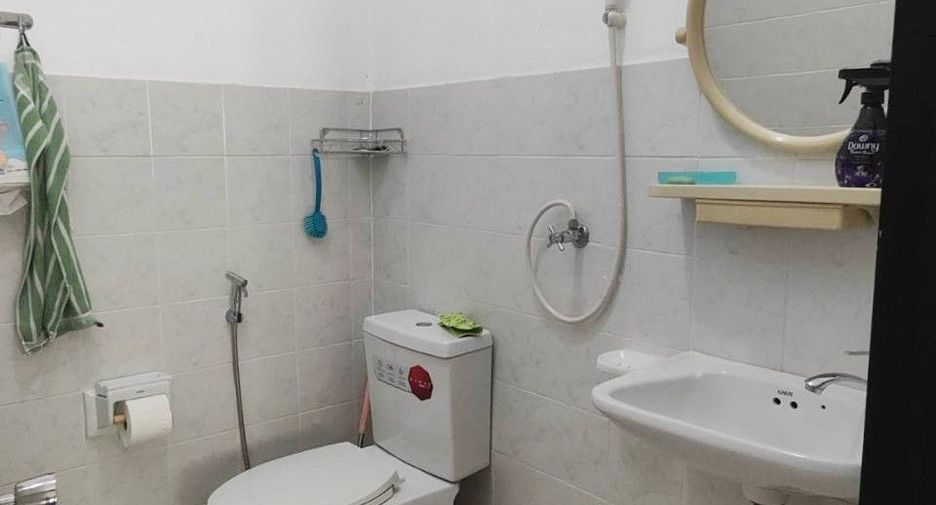 À vendre 3 chambres maison à Si Racha, Chonburi