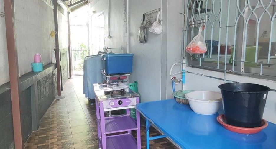 À vendre 3 chambres maison à Si Racha, Chonburi